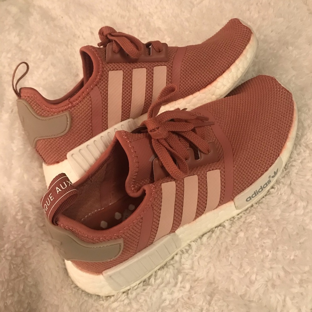 Adidas NMD R1 Raw Pink